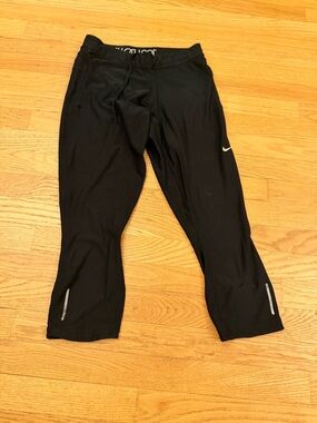 Ladies Size Medium "Nike" Black Dri-FIT Waistband Leggings with White Logo GUC